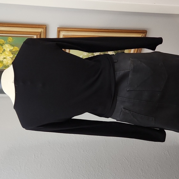 GARAGE brand black hook closure long sleeve crop top super soft size large Goth - Picture 6 of 10